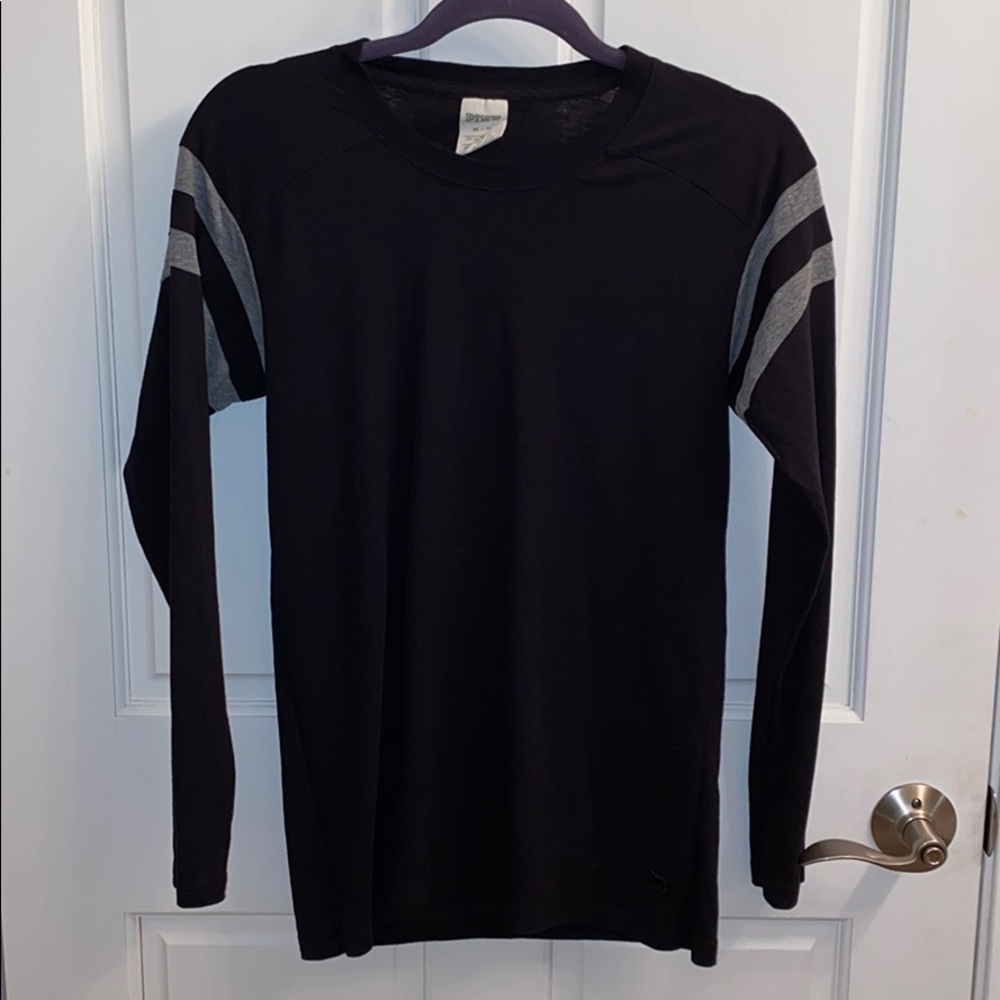 PINK Victoria’s Secret Long Sleeve T-Shirt.